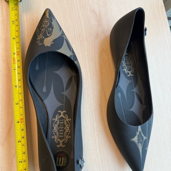 Melissa X Disney Cruella Deville Glam Sz 7 worn once briefly!! Jelly flats - Picture 6 of 11